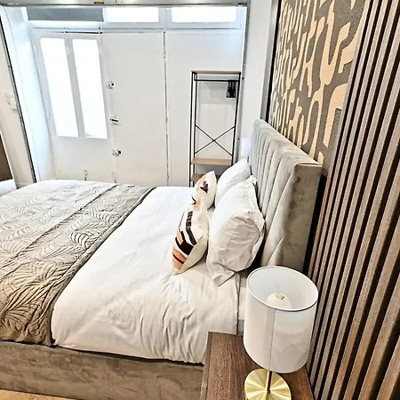 Elegant - Pere Lachaise Apartment Paris