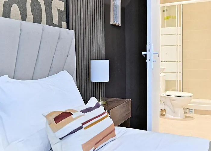 Elegant - Pere Lachaise Apartment *