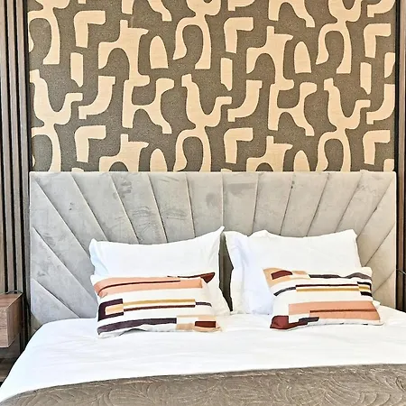 élégant - Père Lachaise *